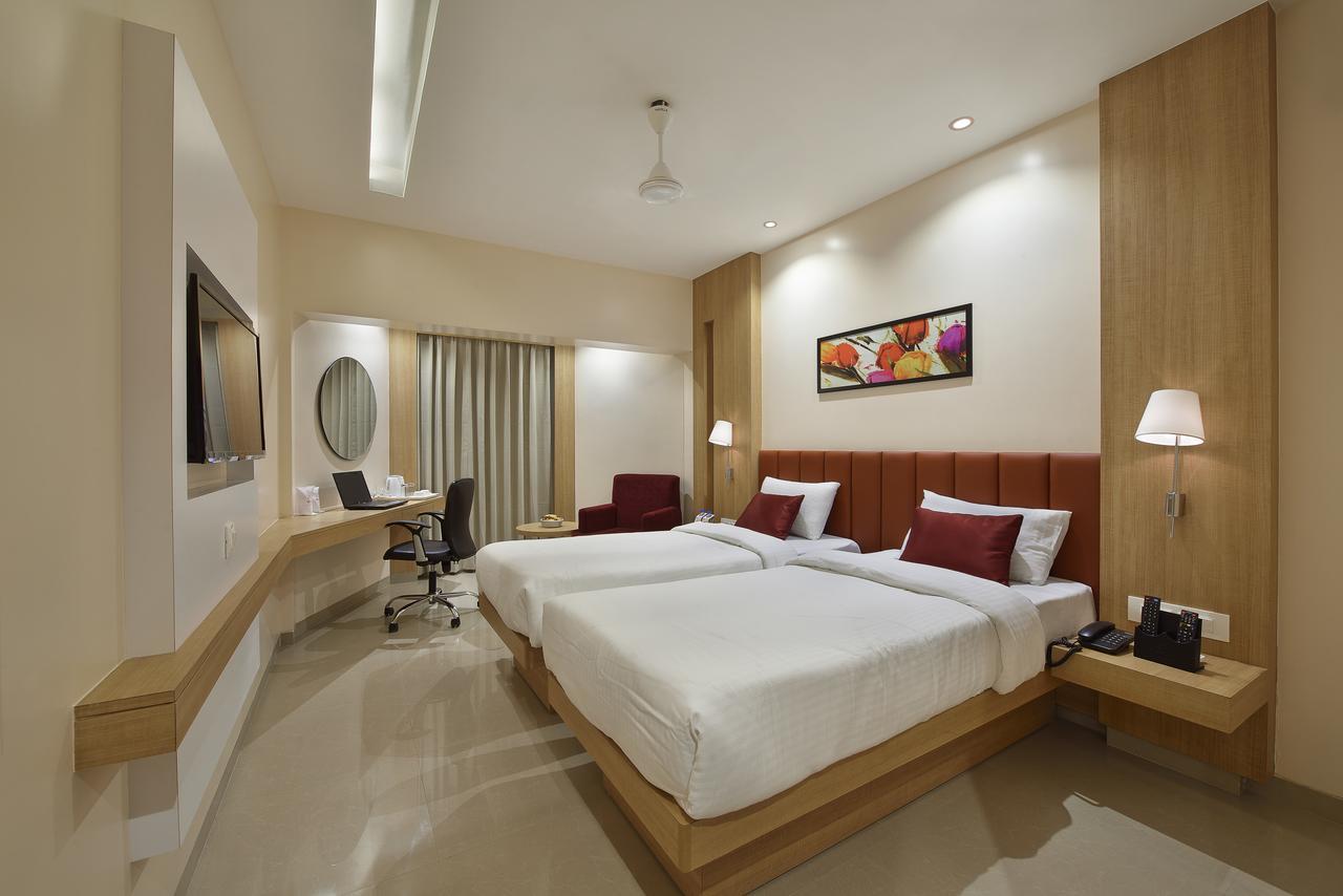 The Eastern Hotel Ankleshwar المظهر الخارجي الصورة